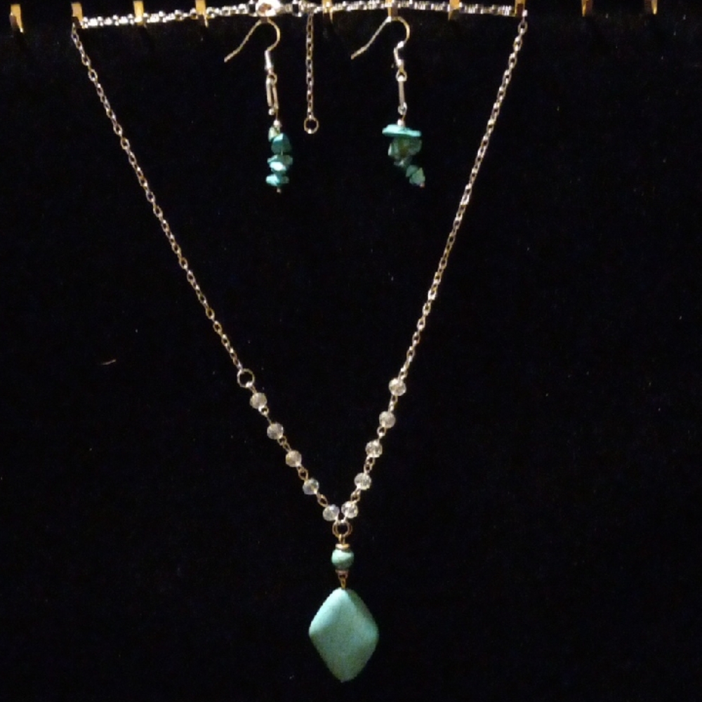 Elegant Silver and Turquoise Jewelry Set
